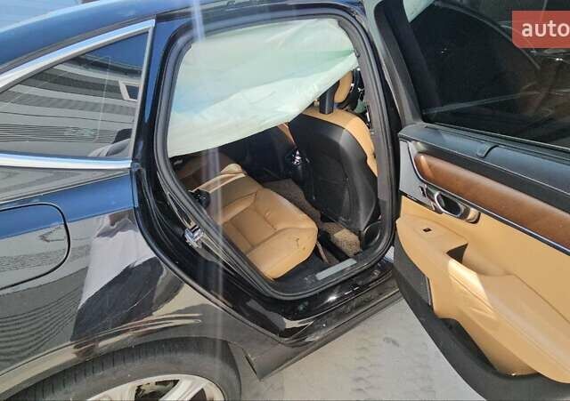 Черный Вольво С90, объемом двигателя 2 л и пробегом 88 тыс. км за 16900 $, фото 24 на Automoto.ua