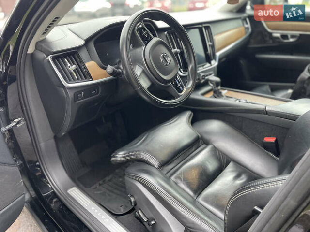 Черный Вольво С90, объемом двигателя 1.97 л и пробегом 234 тыс. км за 27000 $, фото 6 на Automoto.ua