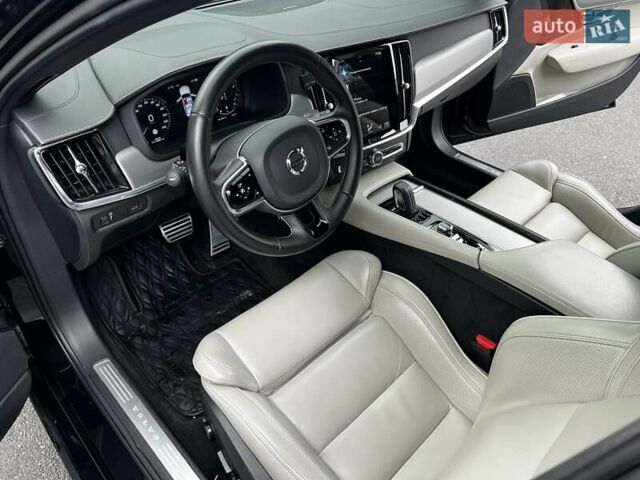 Черный Вольво С90, объемом двигателя 2 л и пробегом 73 тыс. км за 33500 $, фото 12 на Automoto.ua