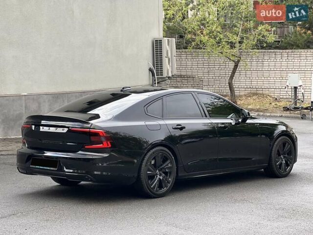 Черный Вольво С90, объемом двигателя 2 л и пробегом 73 тыс. км за 33500 $, фото 5 на Automoto.ua