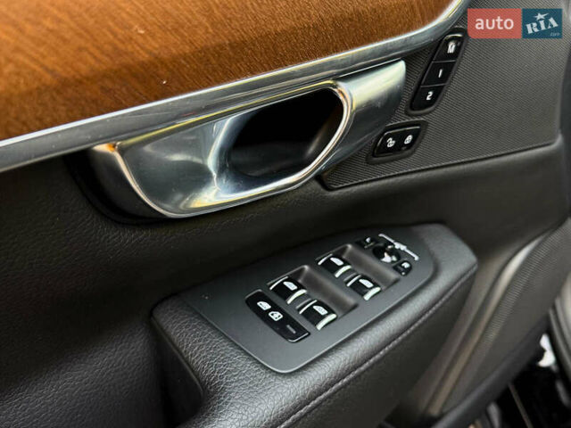 Черный Вольво С90, объемом двигателя 1.97 л и пробегом 120 тыс. км за 33990 $, фото 17 на Automoto.ua