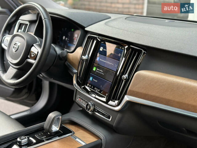 Черный Вольво С90, объемом двигателя 1.97 л и пробегом 121 тыс. км за 33490 $, фото 28 на Automoto.ua