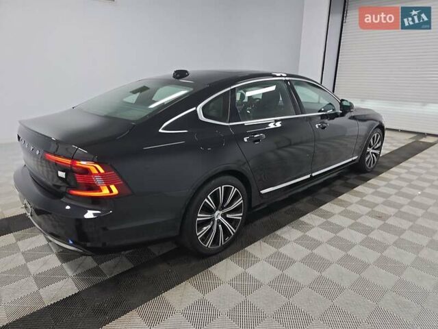 Чорний Вольво S90, об'ємом двигуна 2 л та пробігом 78 тис. км за 12000 $, фото 3 на Automoto.ua