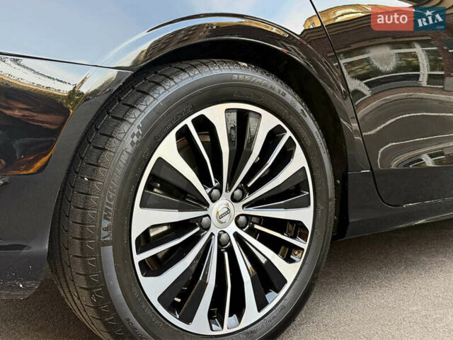 Черный Вольво С90, объемом двигателя 1.97 л и пробегом 120 тыс. км за 33990 $, фото 14 на Automoto.ua