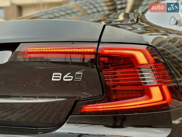 Черный Вольво С90, объемом двигателя 1.97 л и пробегом 121 тыс. км за 33490 $, фото 20 на Automoto.ua