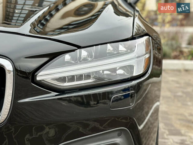 Черный Вольво С90, объемом двигателя 1.97 л и пробегом 121 тыс. км за 33490 $, фото 10 на Automoto.ua