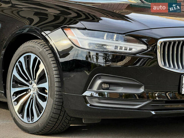 Черный Вольво С90, объемом двигателя 1.97 л и пробегом 120 тыс. км за 33990 $, фото 4 на Automoto.ua