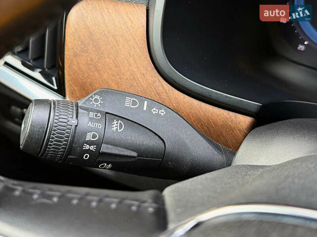 Черный Вольво С90, объемом двигателя 1.97 л и пробегом 120 тыс. км за 33990 $, фото 24 на Automoto.ua