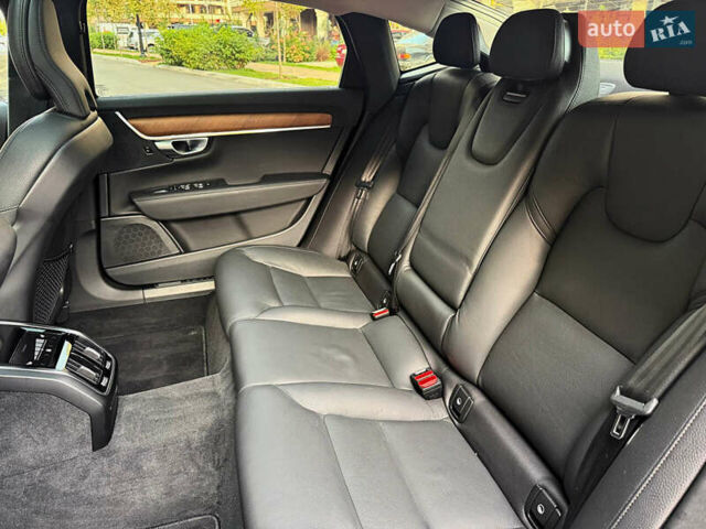 Черный Вольво С90, объемом двигателя 1.97 л и пробегом 120 тыс. км за 33990 $, фото 36 на Automoto.ua