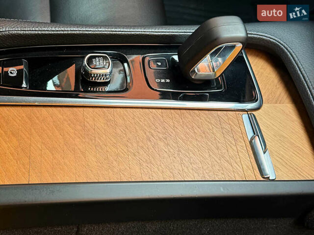 Черный Вольво С90, объемом двигателя 1.97 л и пробегом 120 тыс. км за 33990 $, фото 29 на Automoto.ua