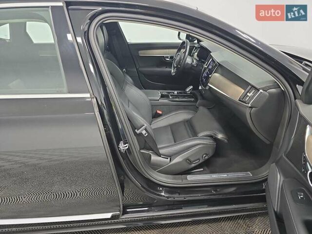 Чорний Вольво S90, об'ємом двигуна 2 л та пробігом 78 тис. км за 12000 $, фото 9 на Automoto.ua