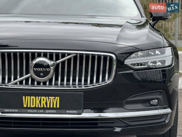 Черный Вольво С90, объемом двигателя 2 л и пробегом 19 тыс. км за 50950 $, фото 6 на Automoto.ua