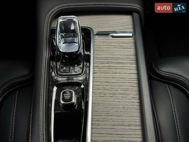 Черный Вольво С90, объемом двигателя 2 л и пробегом 19 тыс. км за 50950 $, фото 44 на Automoto.ua