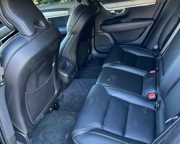 Черный Вольво С90, объемом двигателя 1.97 л и пробегом 17 тыс. км за 50500 $, фото 9 на Automoto.ua