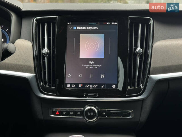 Черный Вольво С90, объемом двигателя 2 л и пробегом 19 тыс. км за 50950 $, фото 40 на Automoto.ua