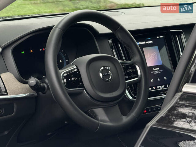 Черный Вольво С90, объемом двигателя 2 л и пробегом 19 тыс. км за 50950 $, фото 33 на Automoto.ua