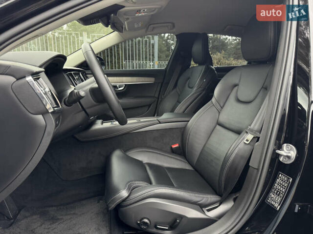 Черный Вольво С90, объемом двигателя 2 л и пробегом 19 тыс. км за 50950 $, фото 48 на Automoto.ua