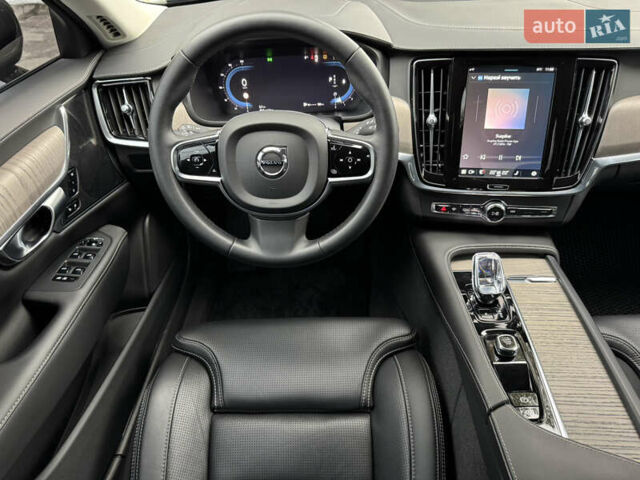 Черный Вольво С90, объемом двигателя 2 л и пробегом 19 тыс. км за 50950 $, фото 35 на Automoto.ua