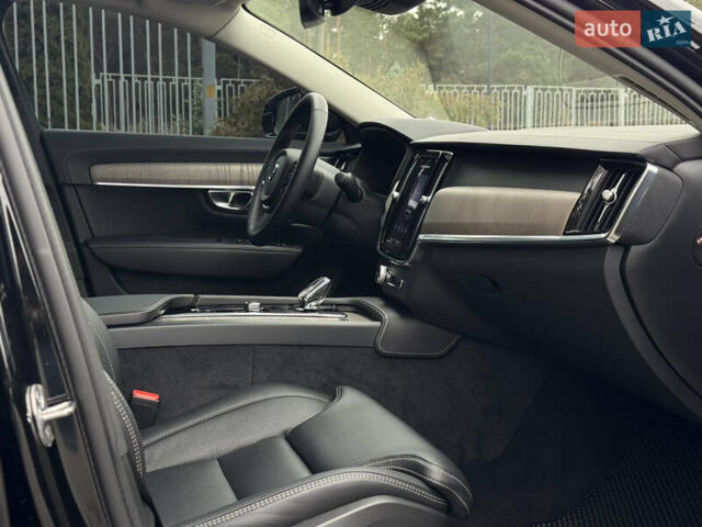 Черный Вольво С90, объемом двигателя 2 л и пробегом 19 тыс. км за 50950 $, фото 46 на Automoto.ua