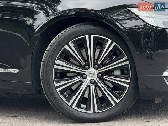 Черный Вольво С90, объемом двигателя 2 л и пробегом 19 тыс. км за 50950 $, фото 12 на Automoto.ua