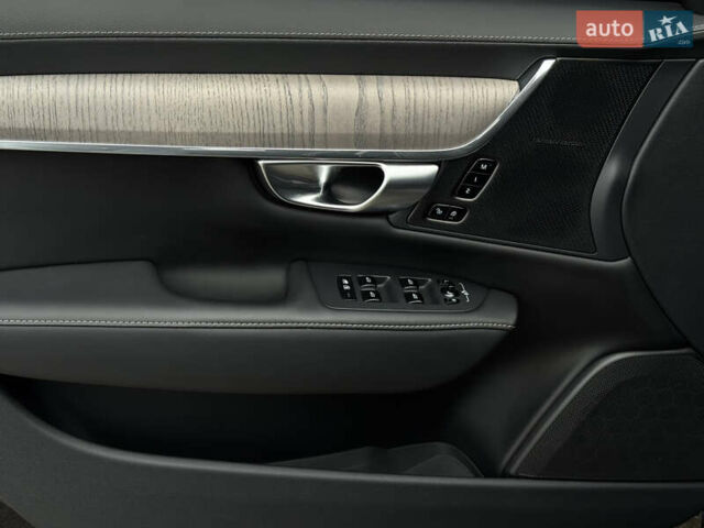 Черный Вольво С90, объемом двигателя 2 л и пробегом 19 тыс. км за 50950 $, фото 50 на Automoto.ua