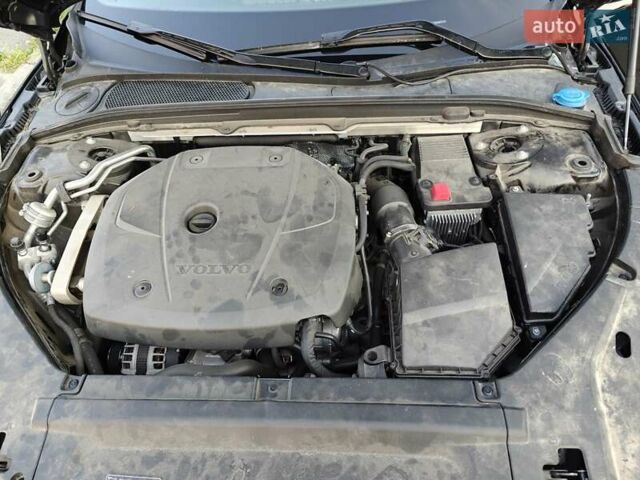 Вольво С90, объемом двигателя 2 л и пробегом 31 тыс. км за 29500 $, фото 21 на Automoto.ua