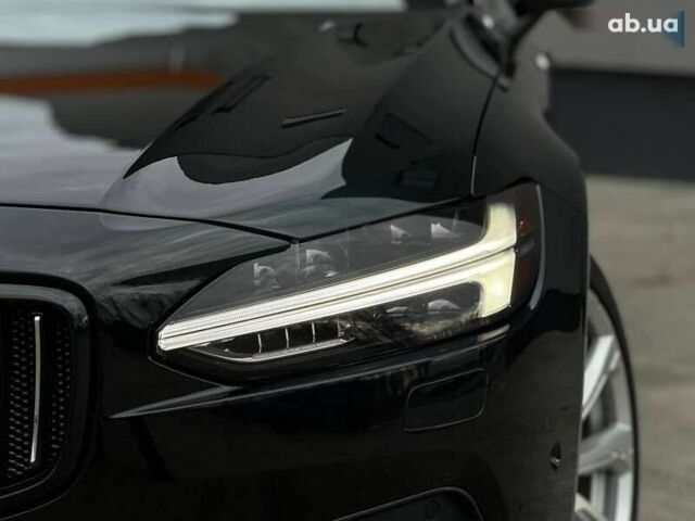 Вольво С90, объемом двигателя 0 л и пробегом 163 тыс. км за 32490 $, фото 2 на Automoto.ua