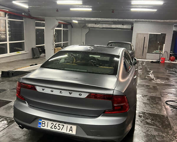 Вольво С90, объемом двигателя 2 л и пробегом 40 тыс. км за 29999 $, фото 2 на Automoto.ua