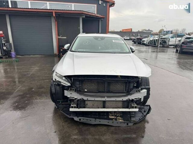 Вольво С90, объемом двигателя 2 л и пробегом 159 тыс. км за 15500 $, фото 1 на Automoto.ua