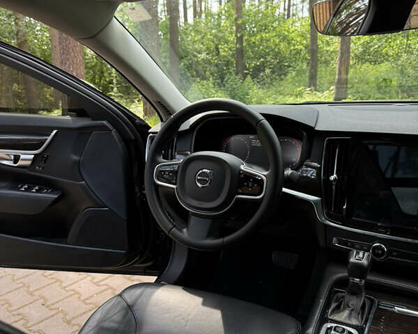 Вольво С90, объемом двигателя 2 л и пробегом 146 тыс. км за 19600 $, фото 12 на Automoto.ua
