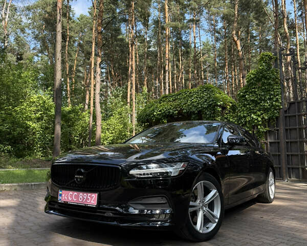 Вольво С90, объемом двигателя 2 л и пробегом 146 тыс. км за 19600 $, фото 1 на Automoto.ua