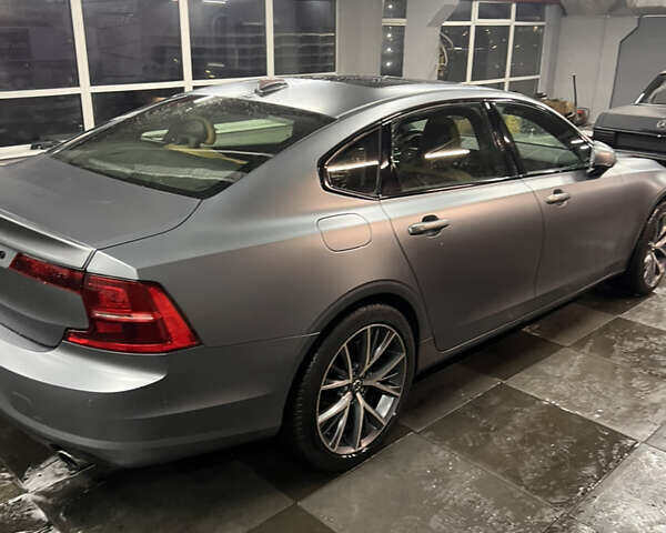 Вольво С90, объемом двигателя 2 л и пробегом 40 тыс. км за 29999 $, фото 3 на Automoto.ua