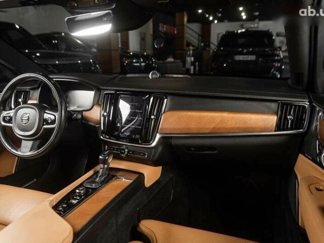 Вольво С90, объемом двигателя 2 л и пробегом 125 тыс. км за 26900 $, фото 3 на Automoto.ua