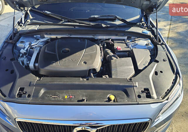 Вольво С90, объемом двигателя 1.97 л и пробегом 217 тыс. км за 17500 $, фото 15 на Automoto.ua
