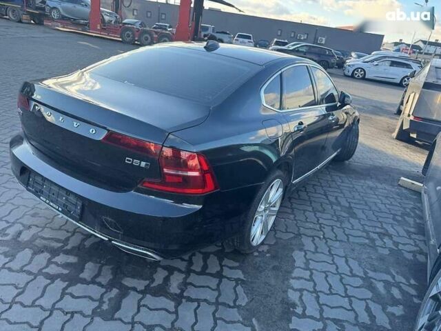 Вольво С90, объемом двигателя 2 л и пробегом 88 тыс. км за 16900 $, фото 3 на Automoto.ua