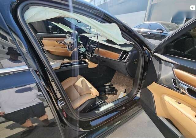 Вольво С90, объемом двигателя 2 л и пробегом 88 тыс. км за 16900 $, фото 20 на Automoto.ua