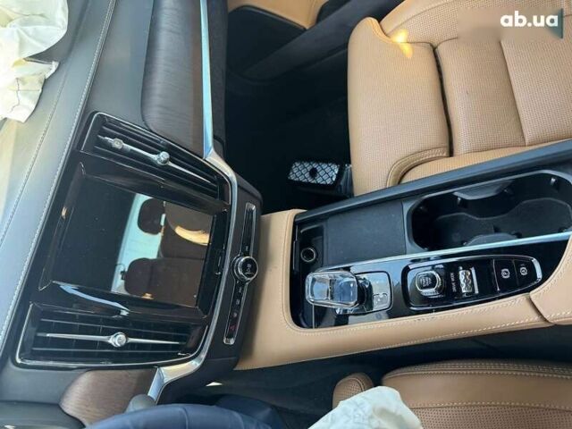 Вольво С90, объемом двигателя 0 л и пробегом 10 тыс. км за 19900 $, фото 13 на Automoto.ua