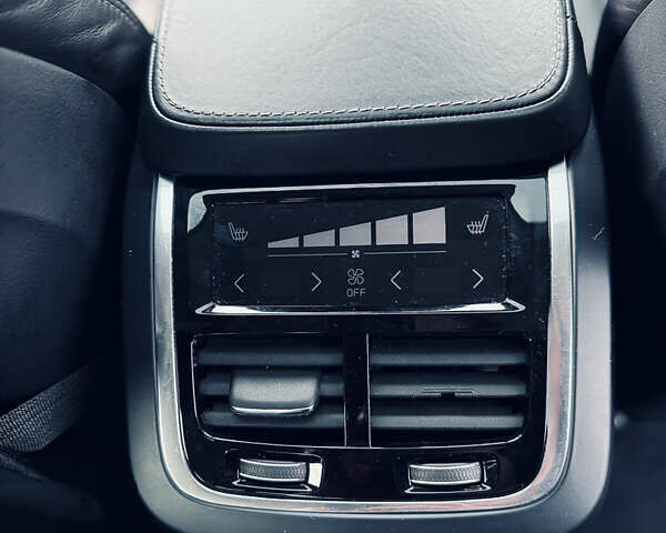 Сірий Вольво S90, об'ємом двигуна 1.97 л та пробігом 258 тис. км за 21200 $, фото 25 на Automoto.ua