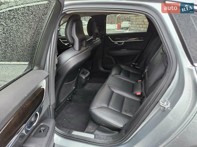 Серый Вольво С90, объемом двигателя 1.97 л и пробегом 196 тыс. км за 24500 $, фото 16 на Automoto.ua