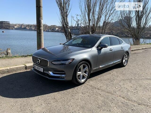 Сірий Вольво S90, об'ємом двигуна 2 л та пробігом 53 тис. км за 28500 $, фото 1 на Automoto.ua
