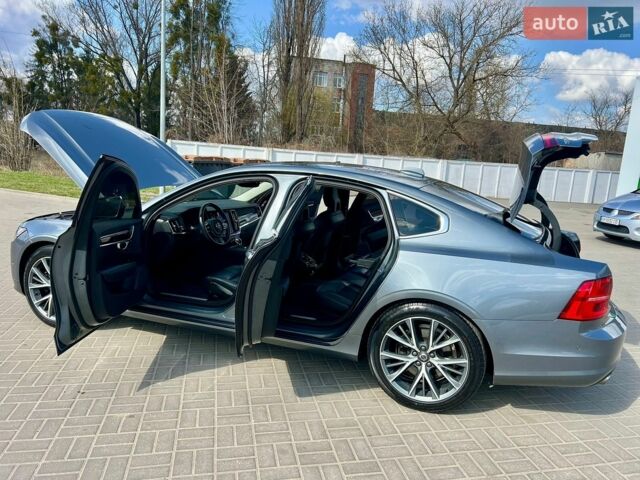 Сірий Вольво S90, об'ємом двигуна 2 л та пробігом 75 тис. км за 19500 $, фото 48 на Automoto.ua
