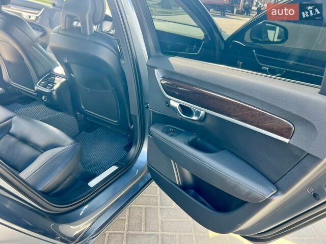 Сірий Вольво S90, об'ємом двигуна 2 л та пробігом 75 тис. км за 19500 $, фото 61 на Automoto.ua