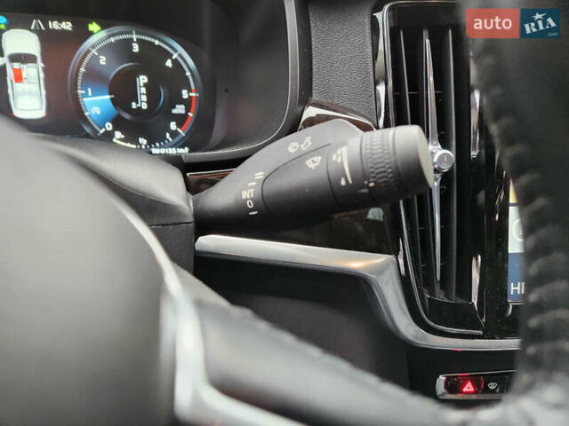 Серый Вольво С90, объемом двигателя 1.97 л и пробегом 196 тыс. км за 24500 $, фото 27 на Automoto.ua