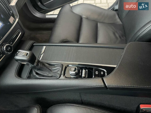 Серый Вольво С90, объемом двигателя 1.97 л и пробегом 398 тыс. км за 16800 $, фото 24 на Automoto.ua