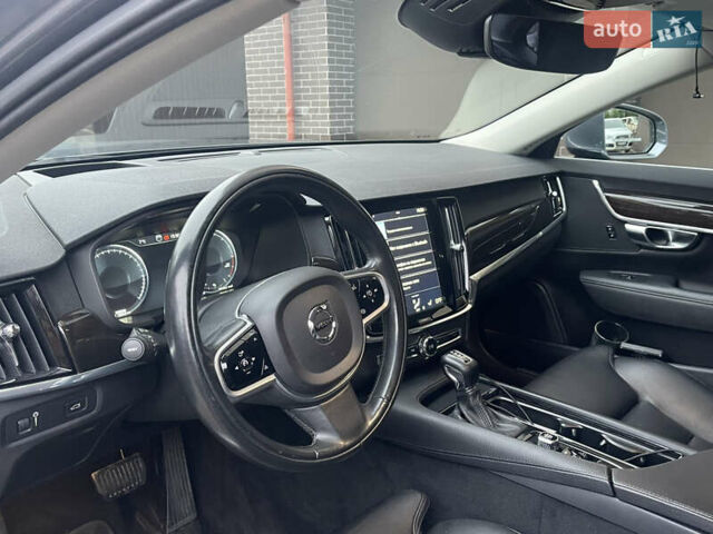 Серый Вольво С90, объемом двигателя 1.97 л и пробегом 398 тыс. км за 16800 $, фото 21 на Automoto.ua