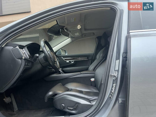 Серый Вольво С90, объемом двигателя 1.97 л и пробегом 398 тыс. км за 16800 $, фото 18 на Automoto.ua