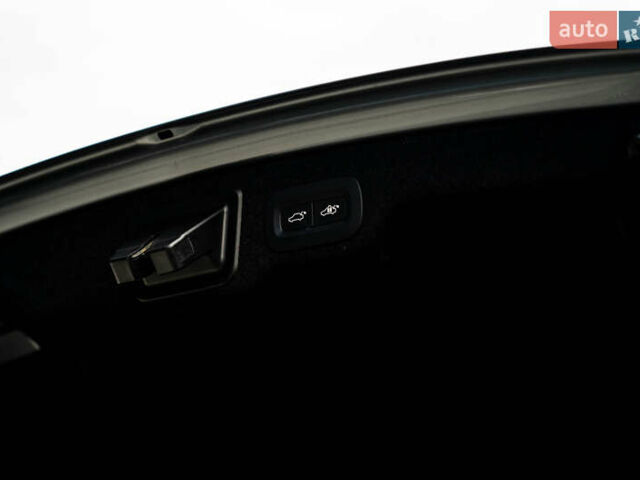 Вольво С90 2017 в Черновцах на Automoto.ua Серый Вольво С90, объемом двигателя 1.97 л и пробегом 189 тыс. км за 26900 $, фото 43 на Automoto.ua