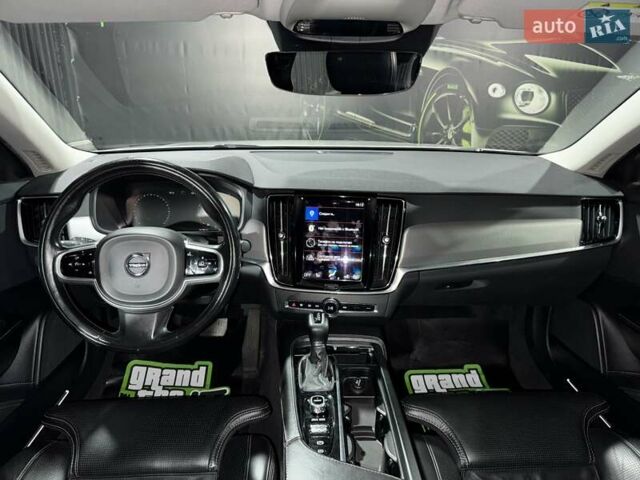 Серый Вольво С90, объемом двигателя 1.97 л и пробегом 144 тыс. км за 21300 $, фото 16 на Automoto.ua