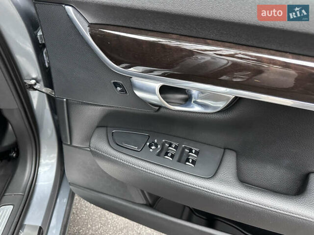 Сірий Вольво S90, об'ємом двигуна 2 л та пробігом 100 тис. км за 25000 $, фото 55 на Automoto.ua