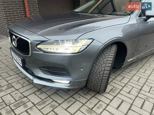 Серый Вольво С90, объемом двигателя 1.97 л и пробегом 398 тыс. км за 16800 $, фото 14 на Automoto.ua